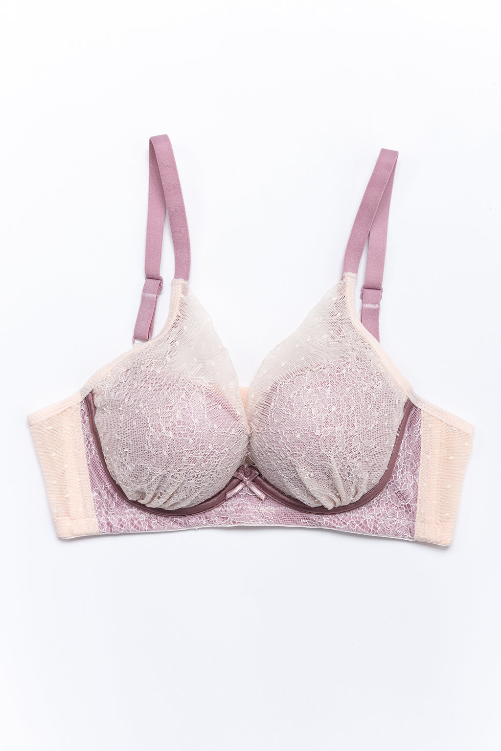 K.Lynn Lingerie - 40% off select Chantelle bras! This bra offers unrivaled  lift and support! ✨ Click below to shop now!   WhatsApp ➡️   Cash on Delivery 🇱🇧 🇦🇪🇸🇦 Worldwide