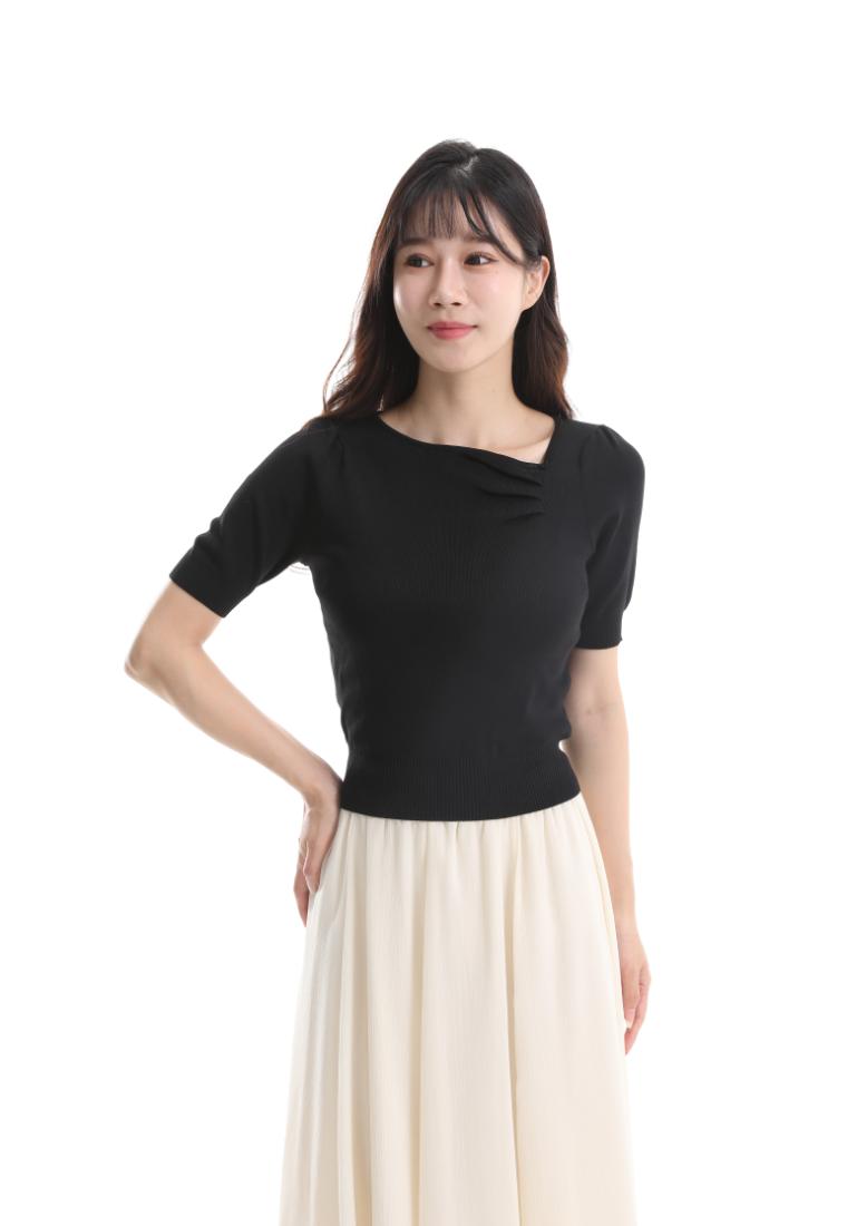 Jaycee Asymmetric Neck Kinnted Top